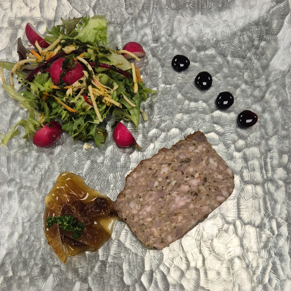 Gue De Genes Hotel En Mayenne Nos Formules Du Midi 1